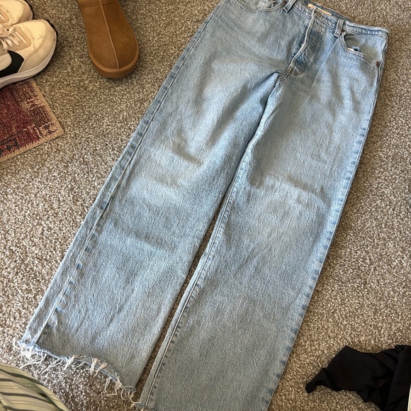 Levi's Ribcage Straight jeans w/ raw hem - Picture 7 of 7